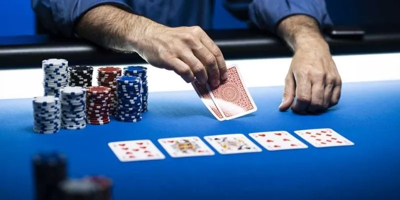 Mẹo chơi Poker chuẩn với chiến thuật bluff thông minh, hiệu quả cao